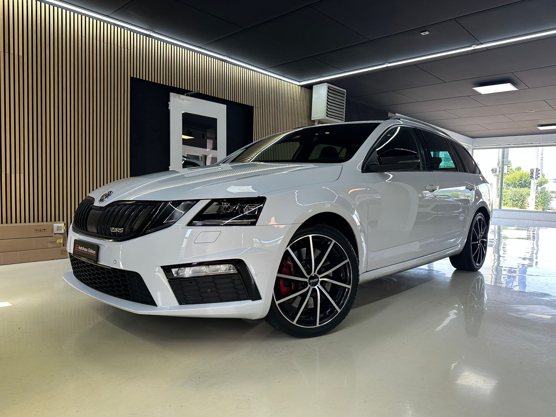 SKODA Octavia Combi 2.0 TSI RS DSG