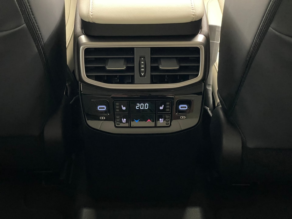 RX 450h+ Comfort E-FOUR Plug-in-Hybrid