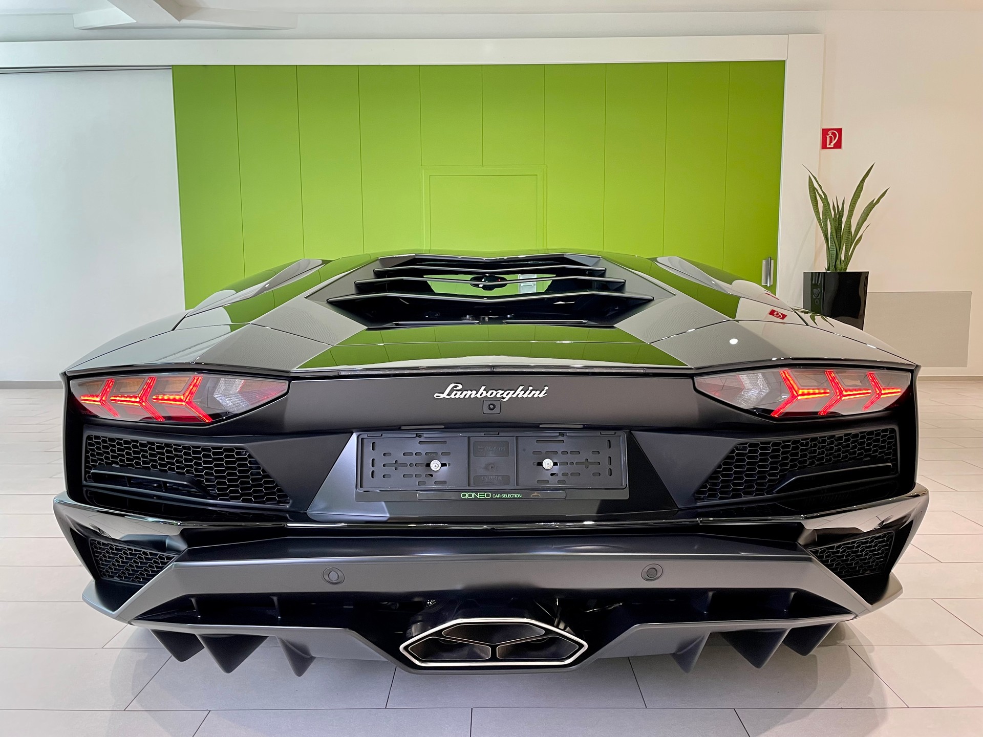 LAMBORGHINI Aventador S LP740-4 Coupé E-Gear-image-6