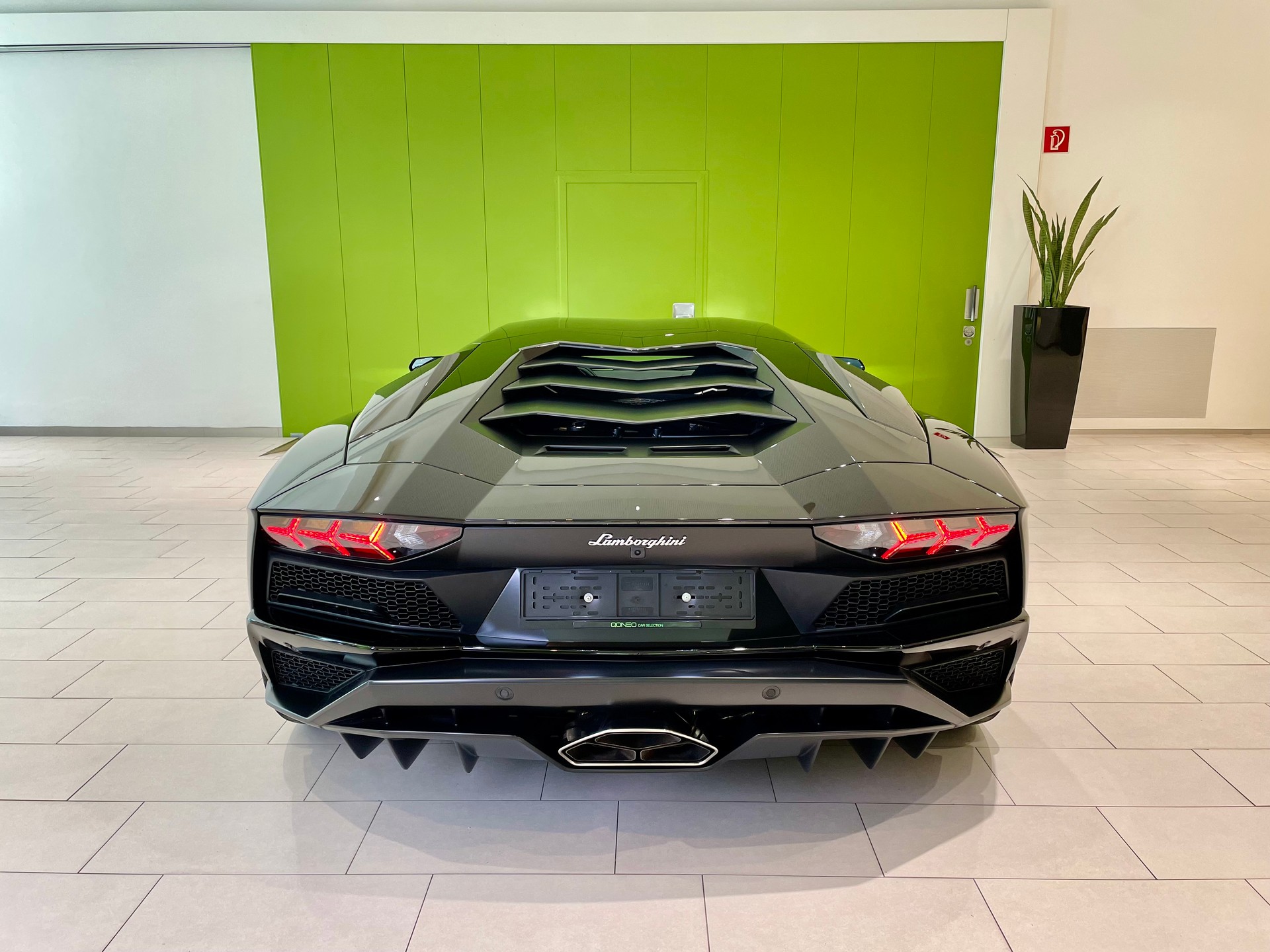 LAMBORGHINI Aventador S LP740-4 Coupé E-Gear-image-4