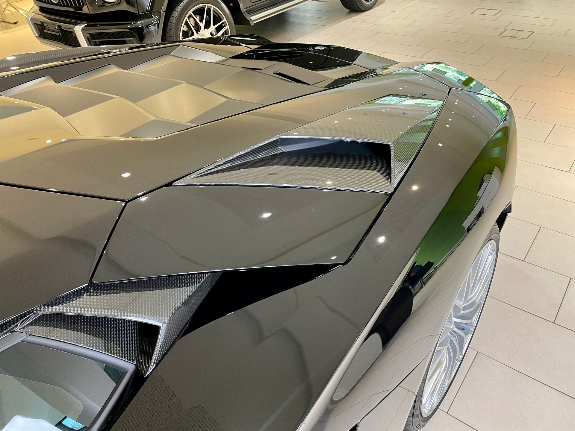 LAMBORGHINI Aventador S LP740-4 Coupé E-Gear-image-8