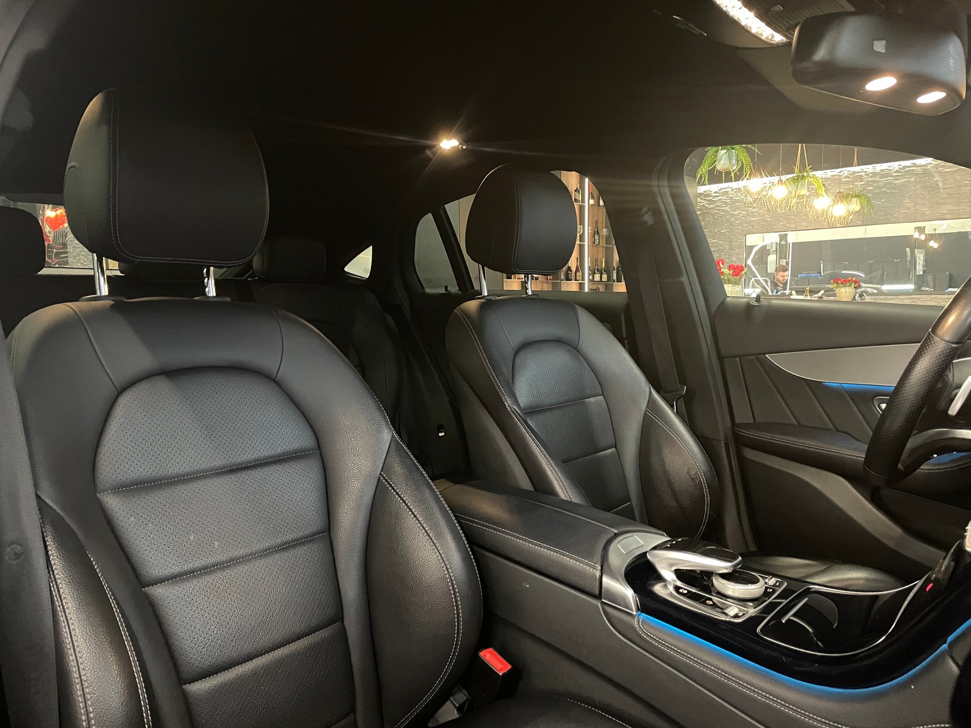 MERCEDES-BENZ GLC Coupé 250 AMG Line 4Matic 9G-Tronic-image-14