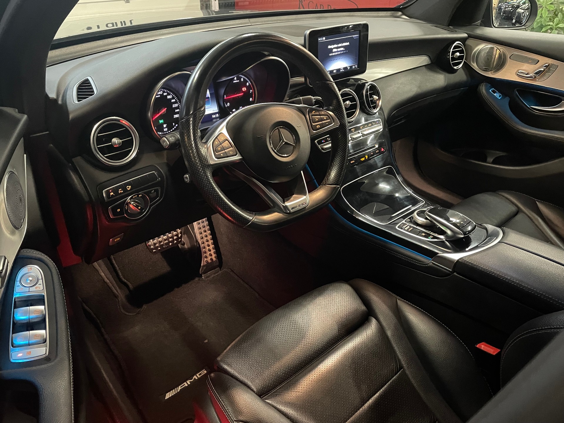 MERCEDES-BENZ GLC Coupé 250 AMG Line 4Matic 9G-Tronic-image-8