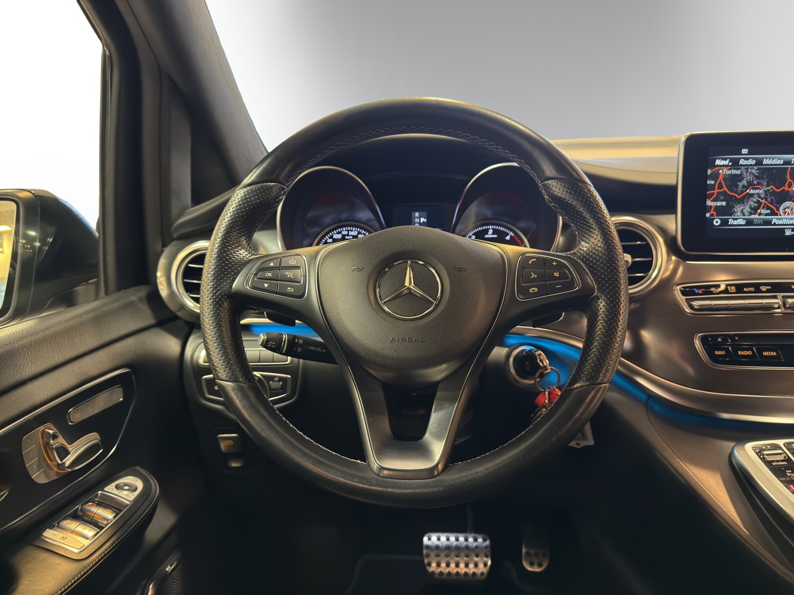 Image MERCEDES-BENZ V-250 V 250 d Exclusive L 4M