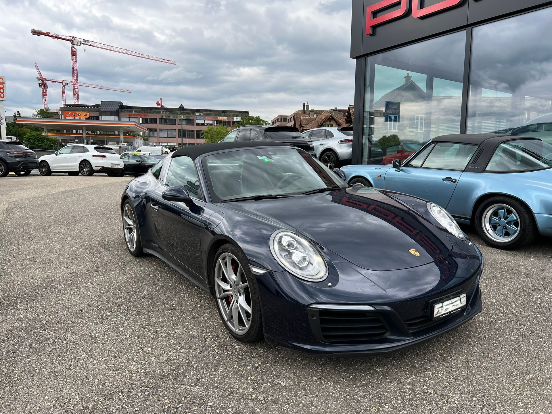 PORSCHE 911 Targa 4S PDK-showroom-element-1