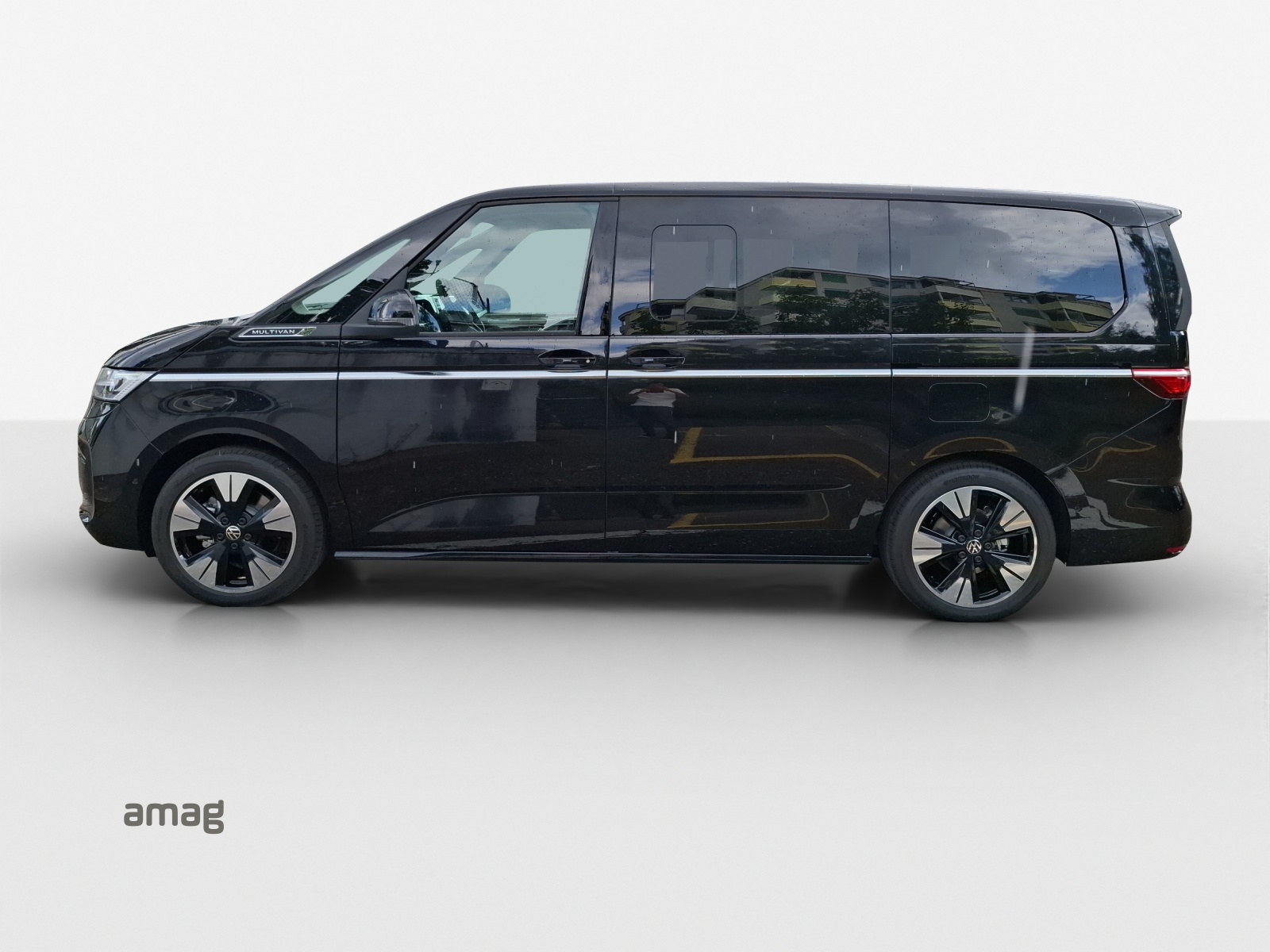 VW MULTIVAN Multivan 1.5 eHybrid Style Liberty Lang DSG-showroom-element-1