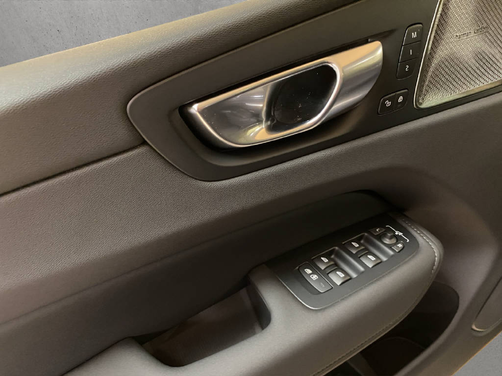 Image VOLVO XC60 XC60 2.0 T6 TE Ultra Dark eAWD