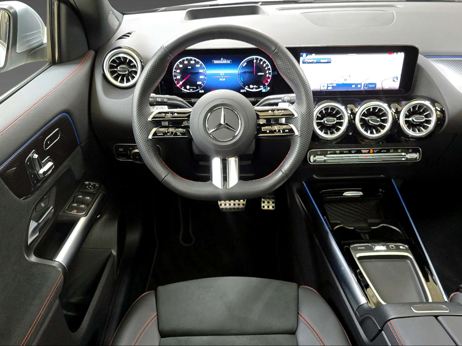 MERCEDES-BENZ GLA 250 e 8G-DCT-image-7