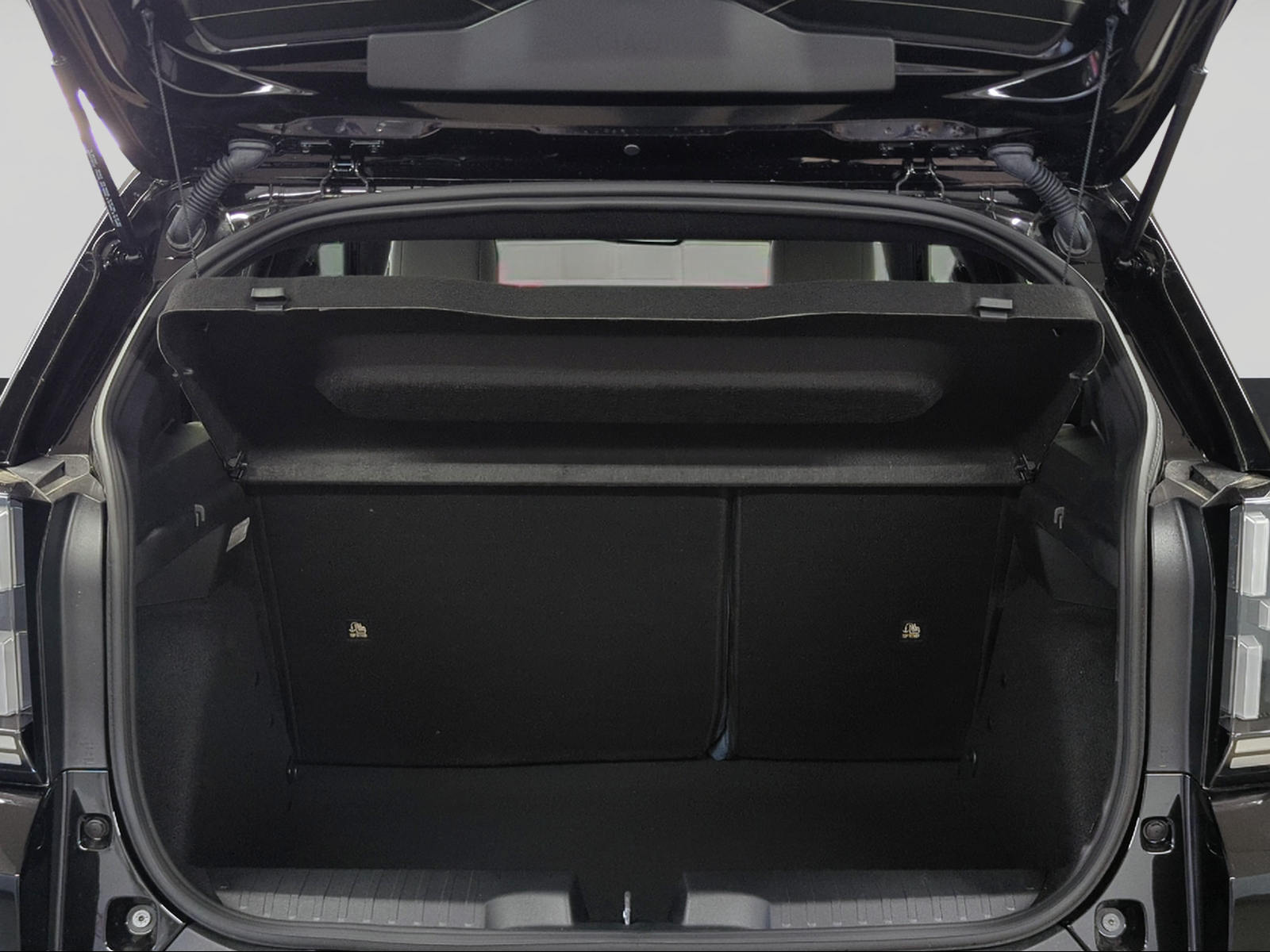 FIAT Grande Panda MHEV La Prima-showroom-element-3