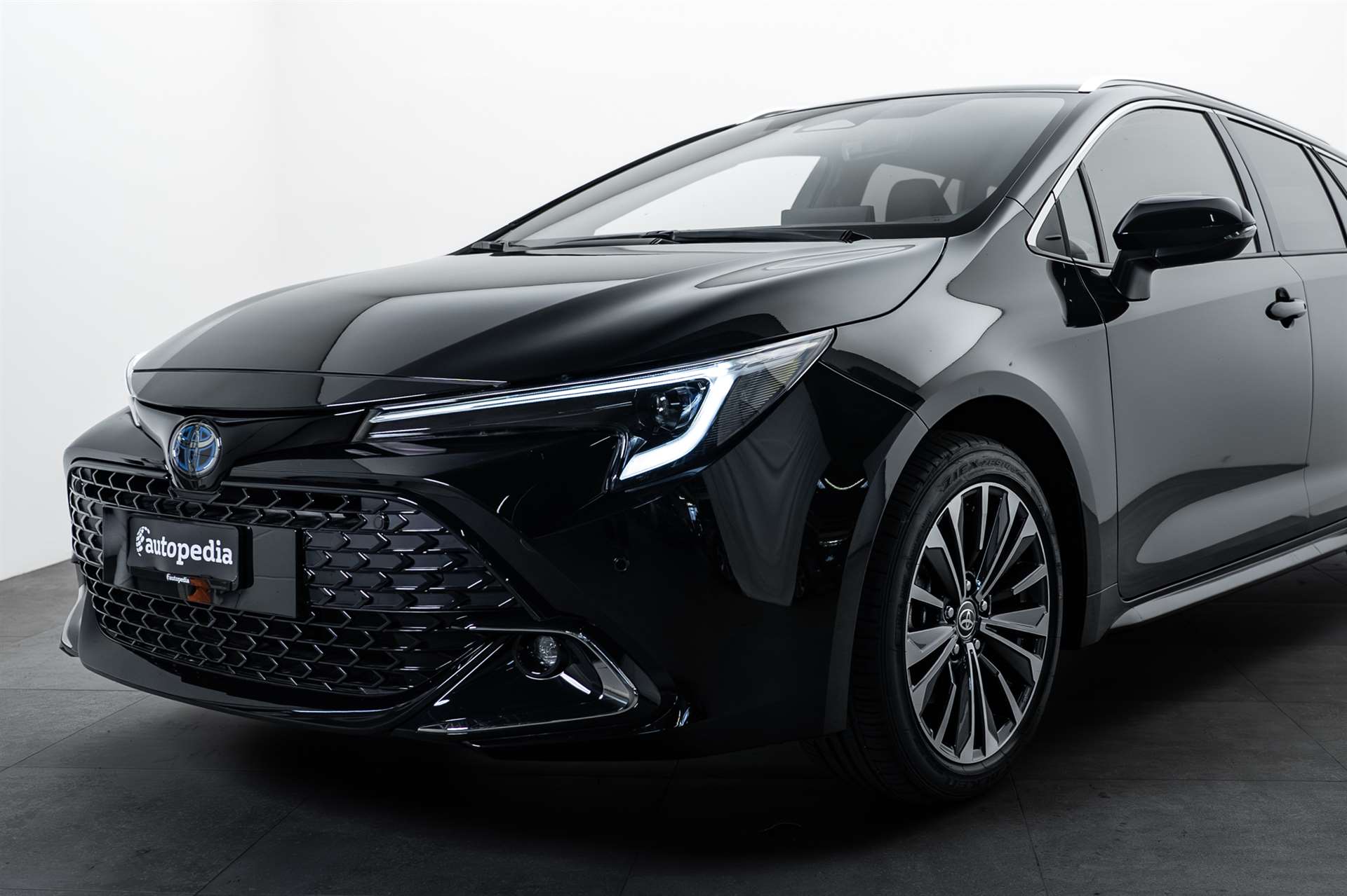 TOYOTA Corolla Touring Sports 2.0 HSD Teamplay e-CVT-showroom-element-1