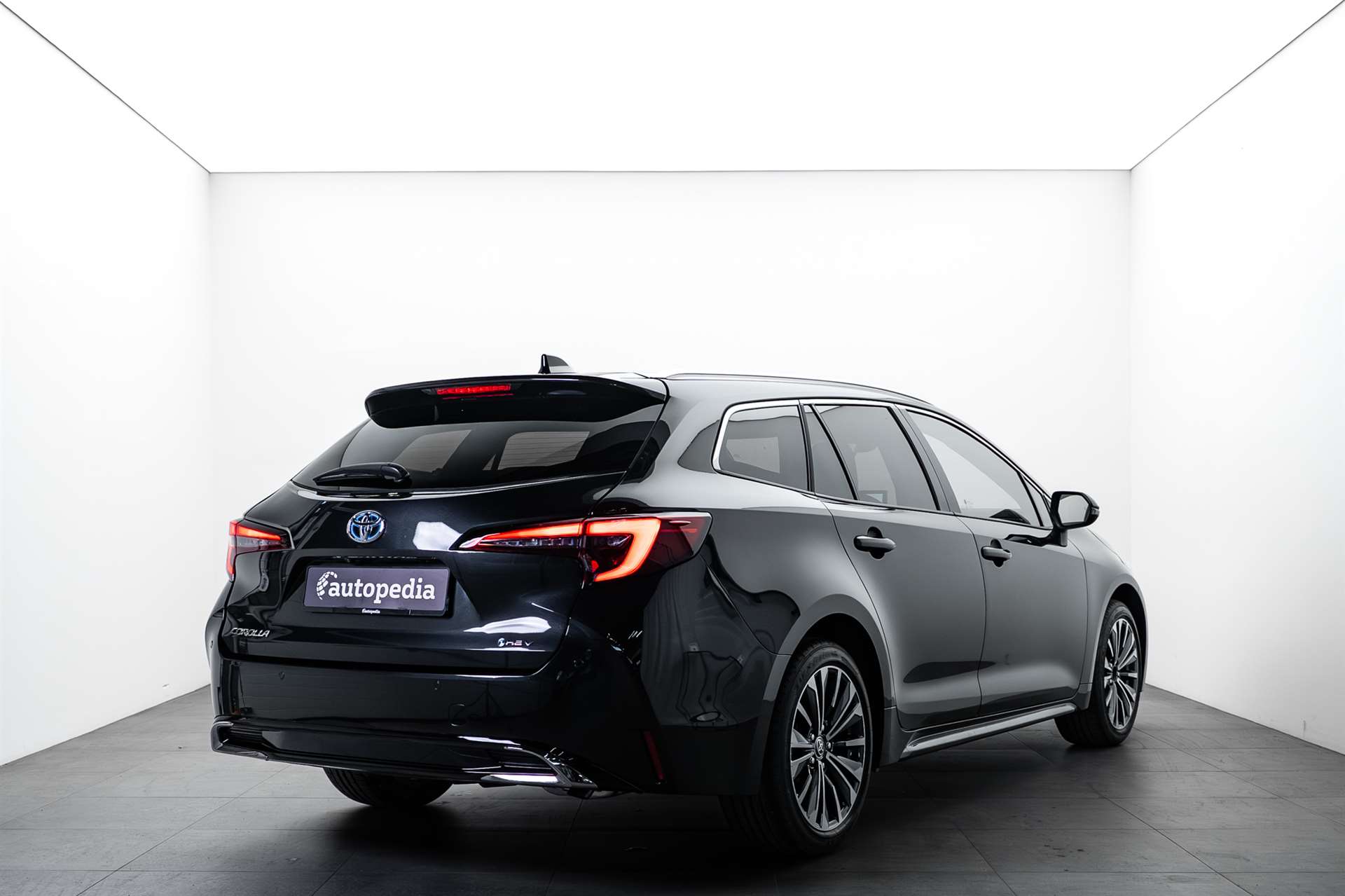 TOYOTA Corolla Touring Sports 2.0 HSD Teamplay e-CVT-showroom-element-2