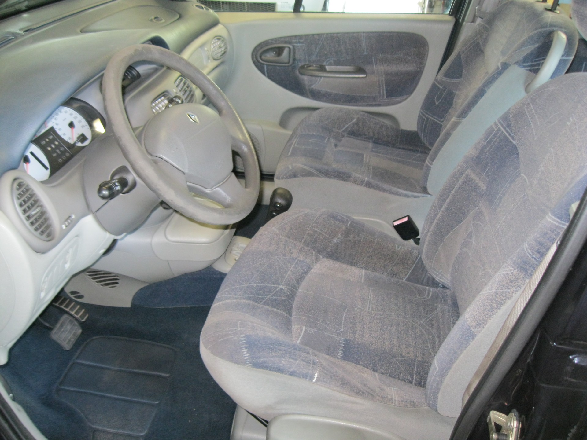 RENAULT Scénic 2.0 16V Alizé Kaufen, image size:1920x1440