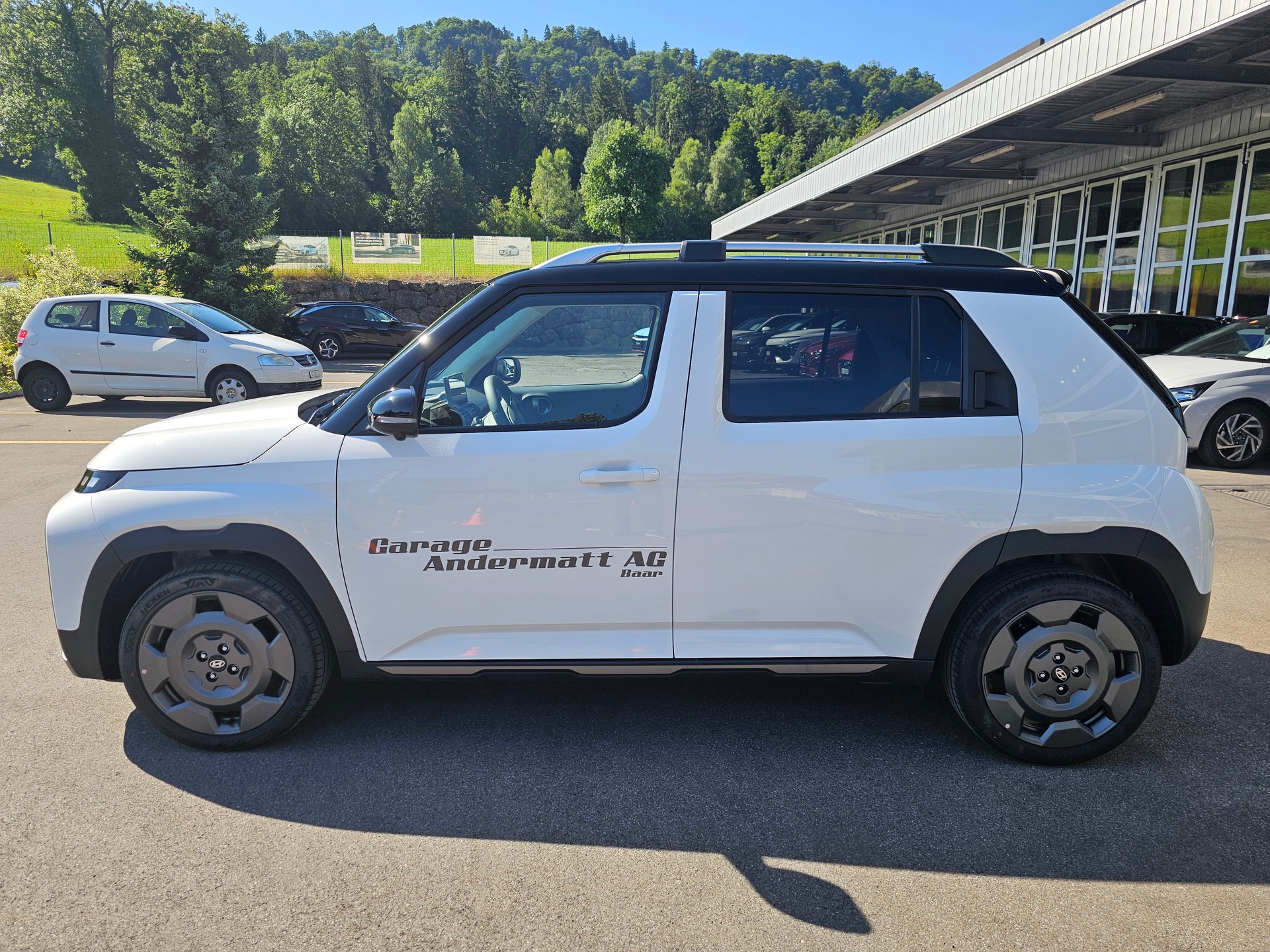 HYUNDAI INSTER 49 kWh Vertex Cross-showroom-element-3