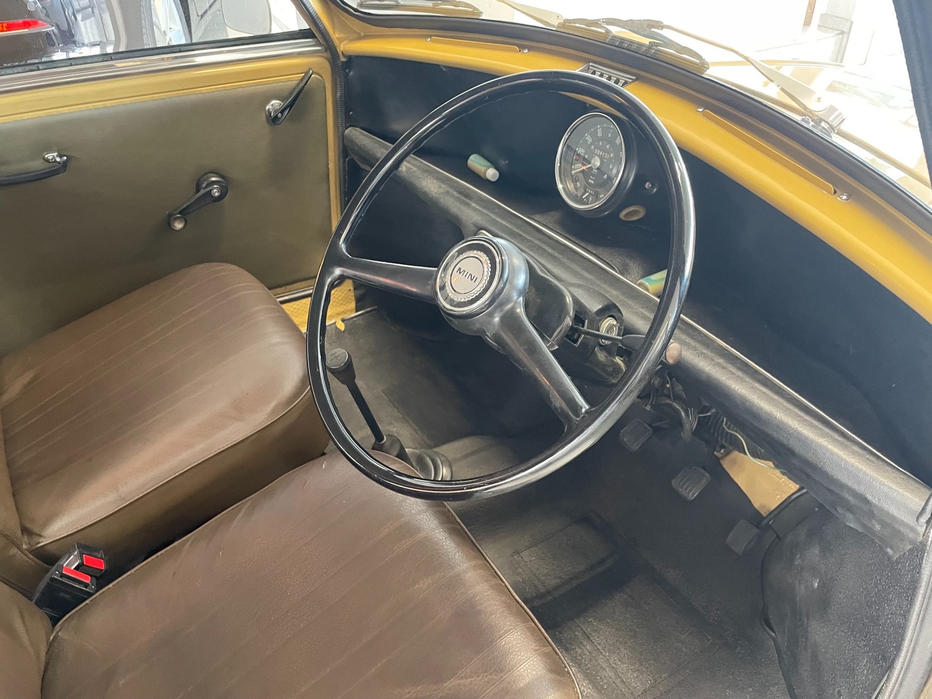 MORRIS Mini 850-image-13
