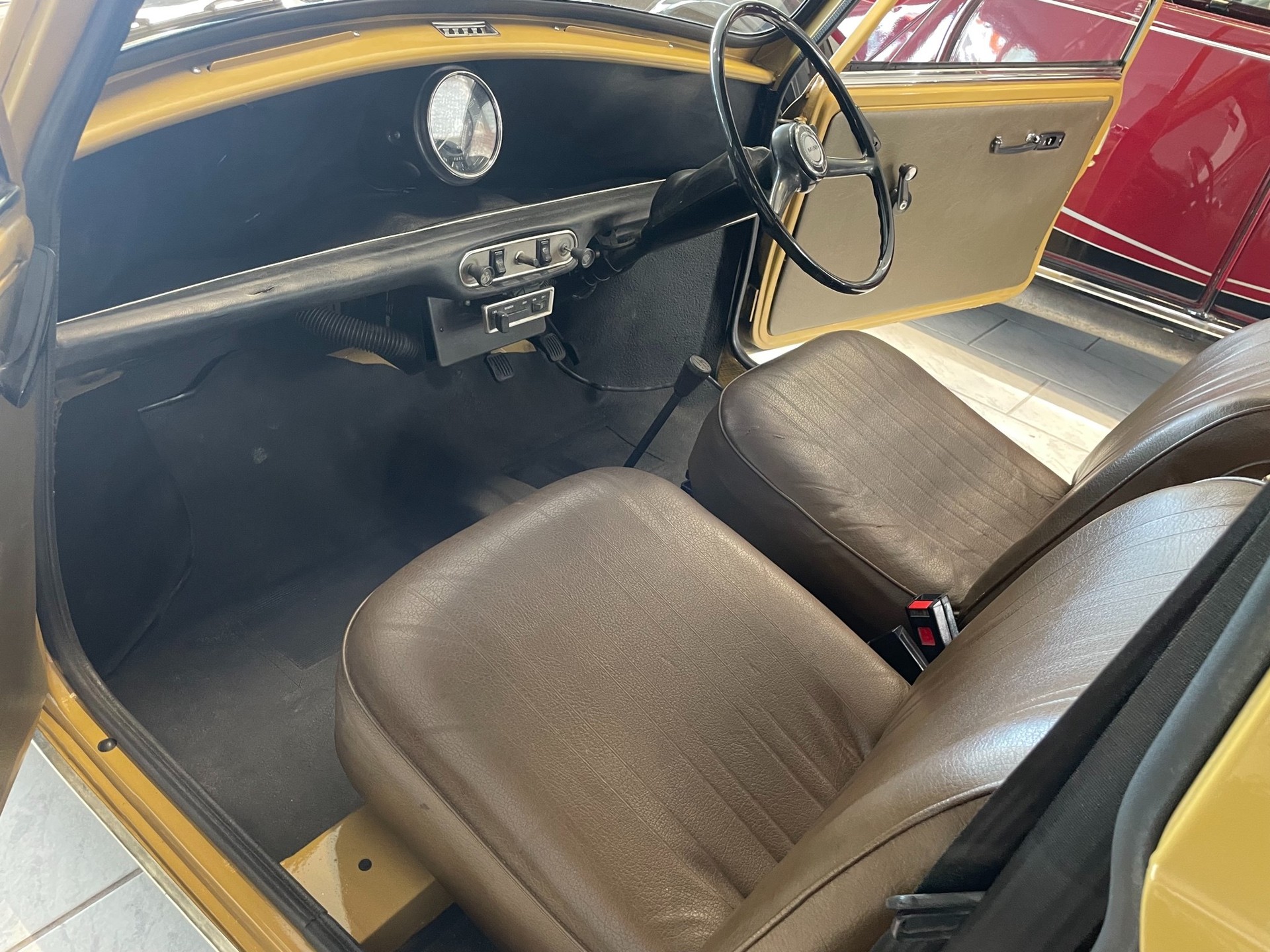 MORRIS Mini 850-image-18