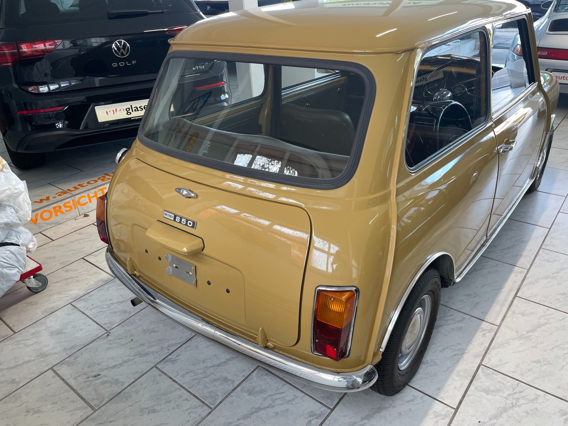 MORRIS Mini 850-image-5