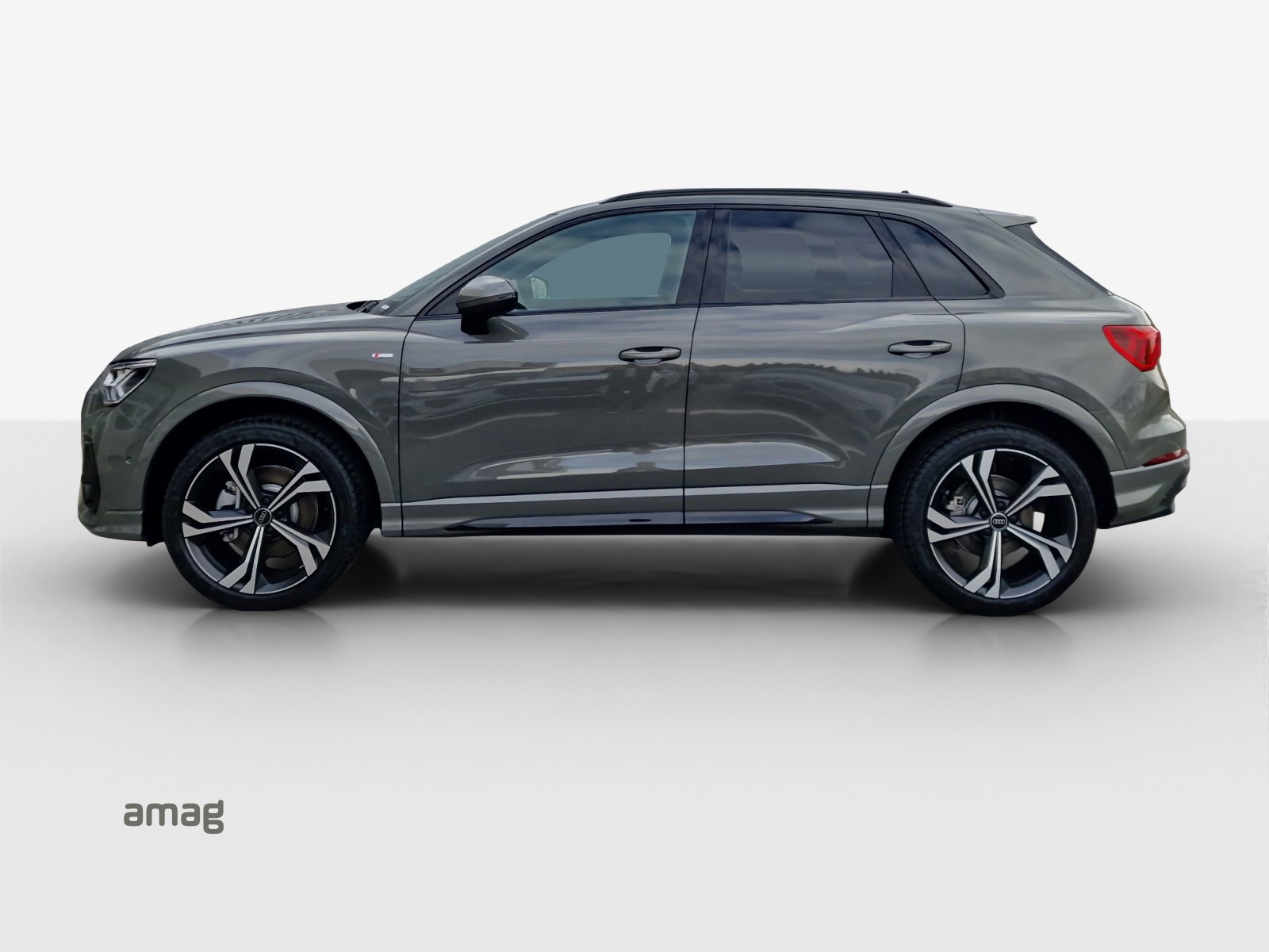 AUDI Q3 40 TFSI S line quattro S-tronic-showroom-element-1