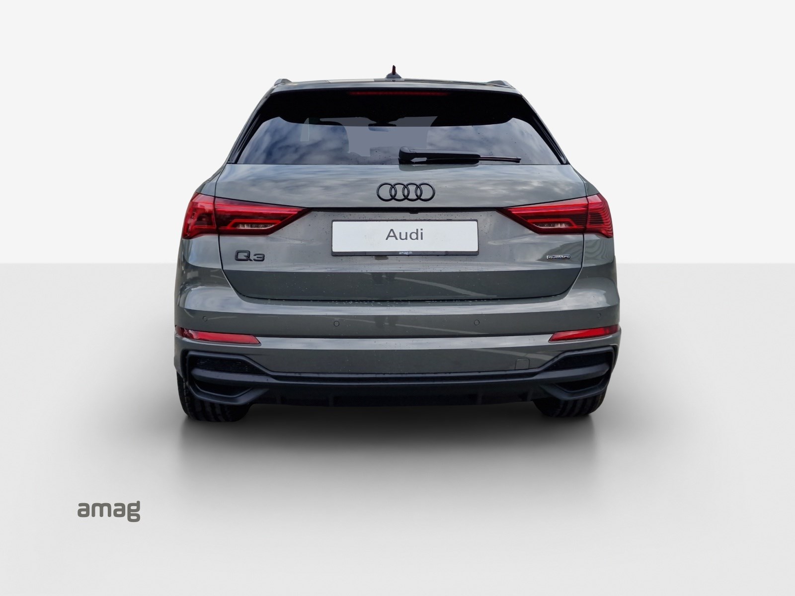 AUDI Q3 40 TFSI S line quattro S-tronic-showroom-element-3