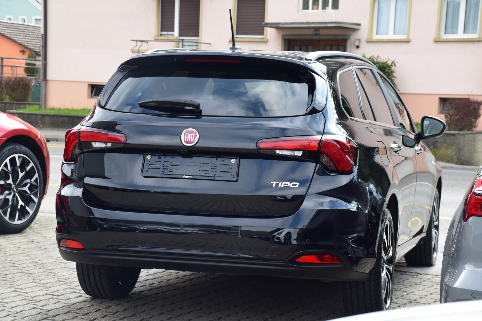 FIAT Tipo 1.6MJ Station Wagon Lounge DCT-image-9
