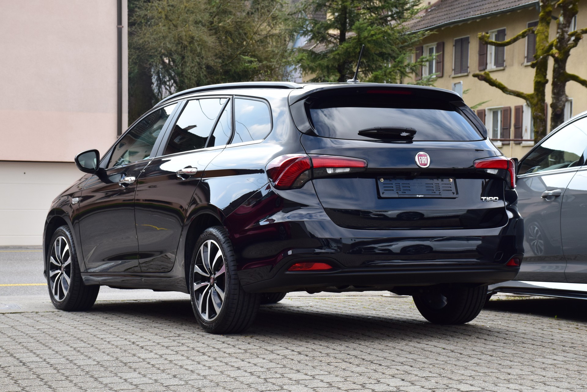 FIAT Tipo 1.6MJ Station Wagon Lounge DCT-image-7
