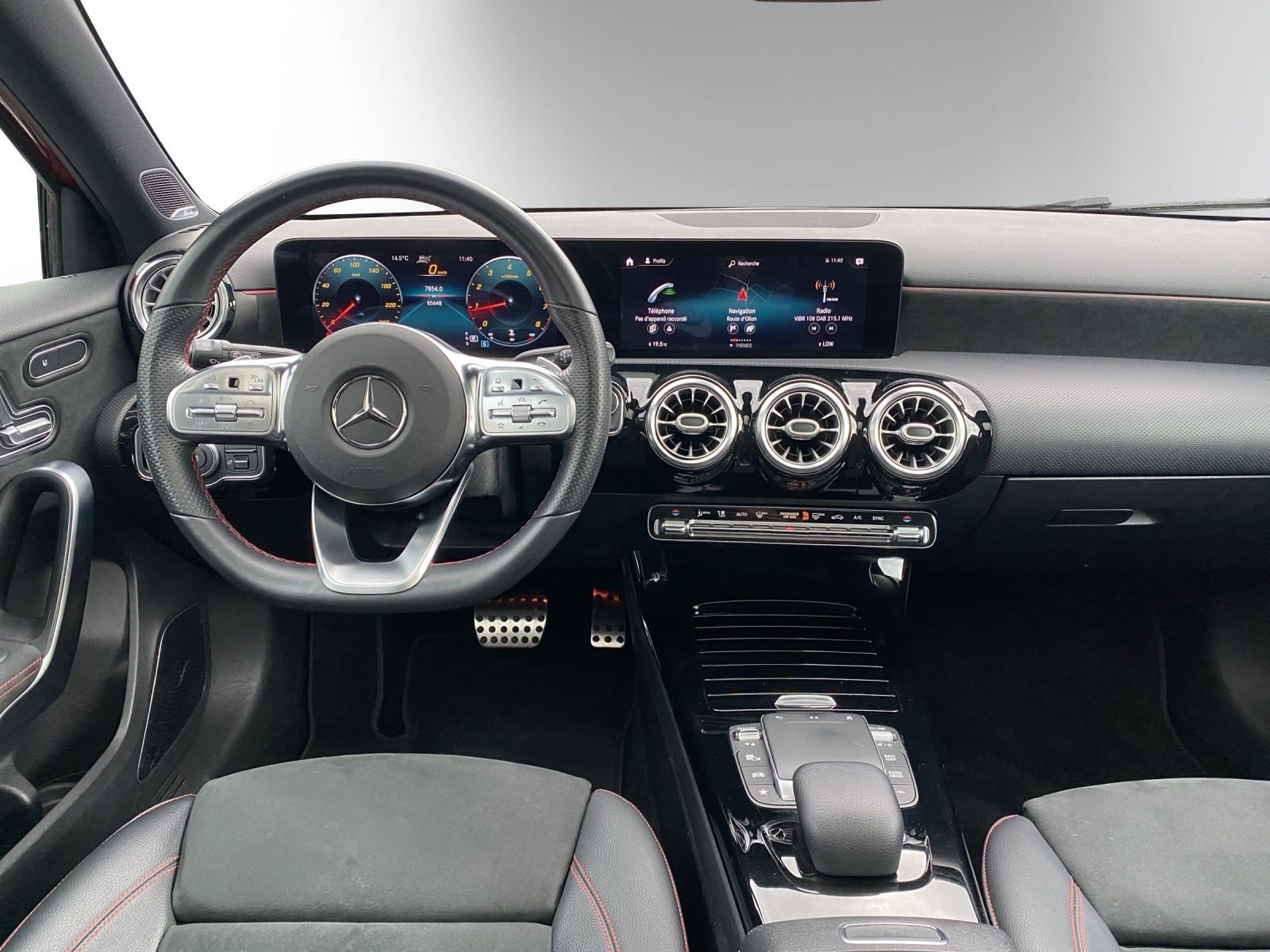 Image MERCEDES-BENZ A-250 A 250 4Matic AMG Line 4Matic 7G-DCT