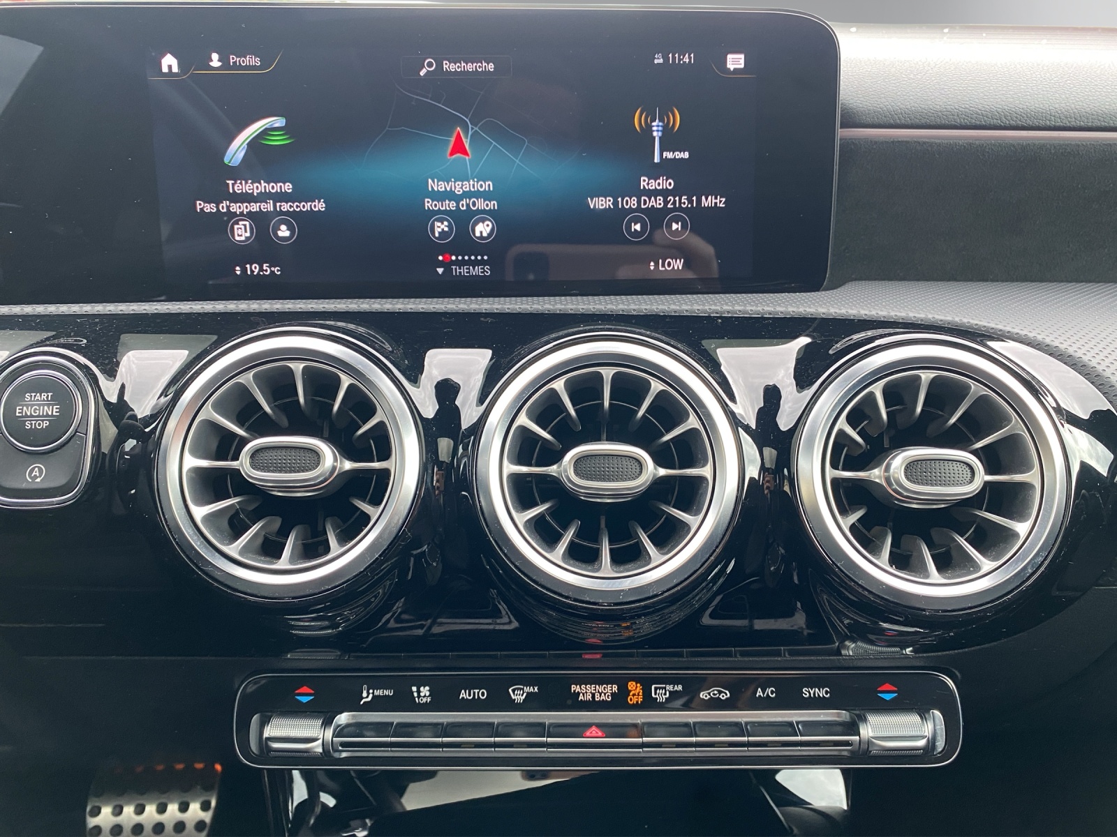 Image MERCEDES-BENZ A-250 A 250 4Matic AMG Line 4Matic 7G-DCT