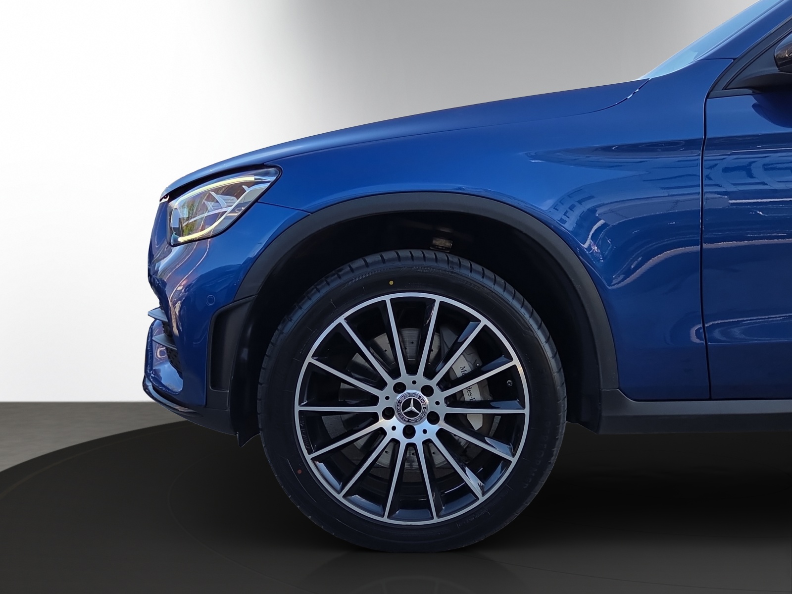 Image MERCEDES-BENZ GLC-300 GLC 300 de AMG Line Plus 4Matic 9G-Tronic