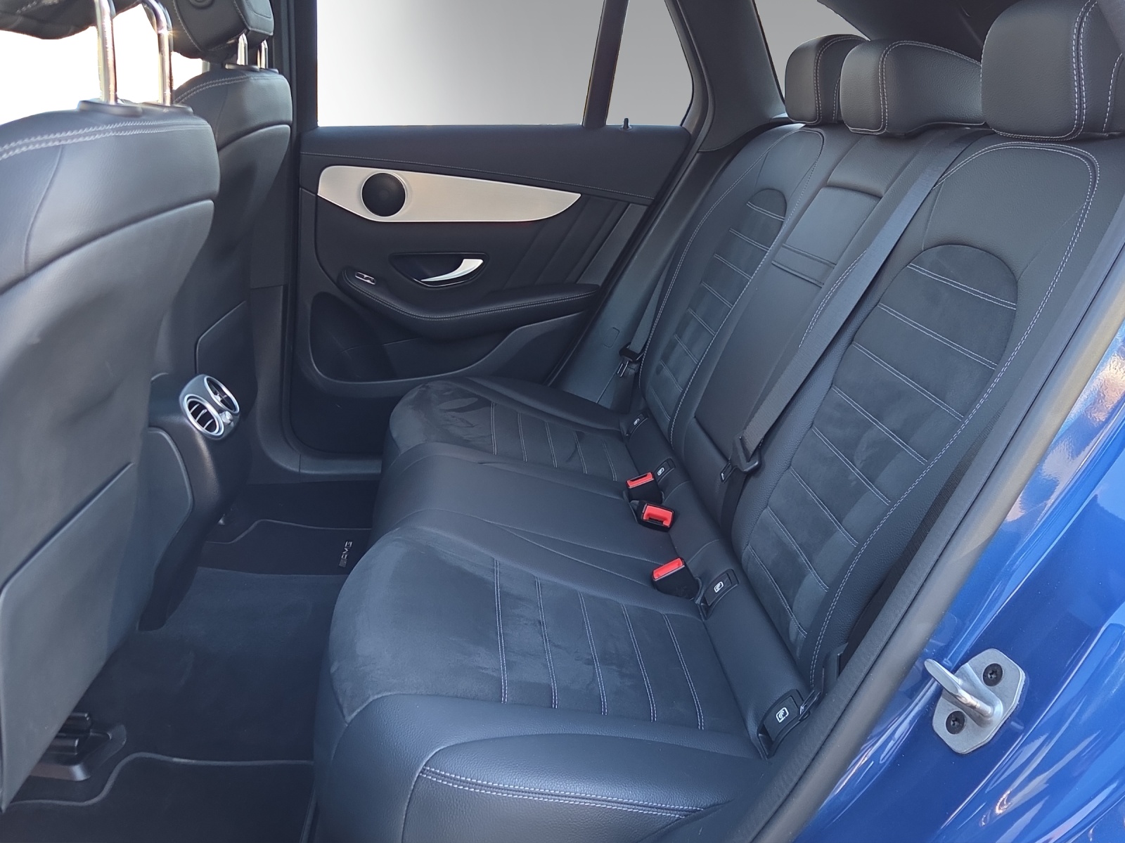 Image MERCEDES-BENZ GLC-300 GLC 300 de AMG Line Plus 4Matic 9G-Tronic