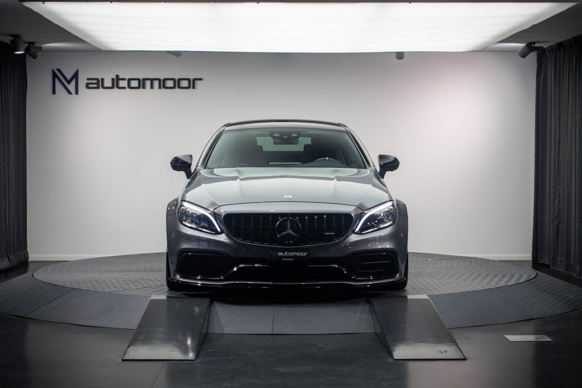 MERCEDES-BENZ C 63 AMG S AMG 9G-tronic *CH-Fahrzeug* *Panorama* *Burmester*-showroom-element-1