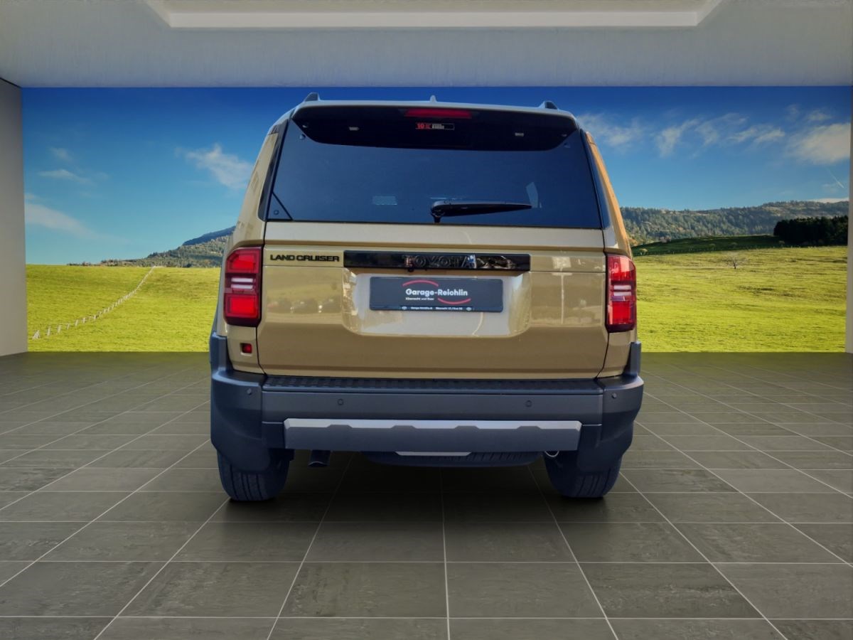 TOYOTA Land Cruiser 2.8 D 230 First Edition 7P-showroom-element-3