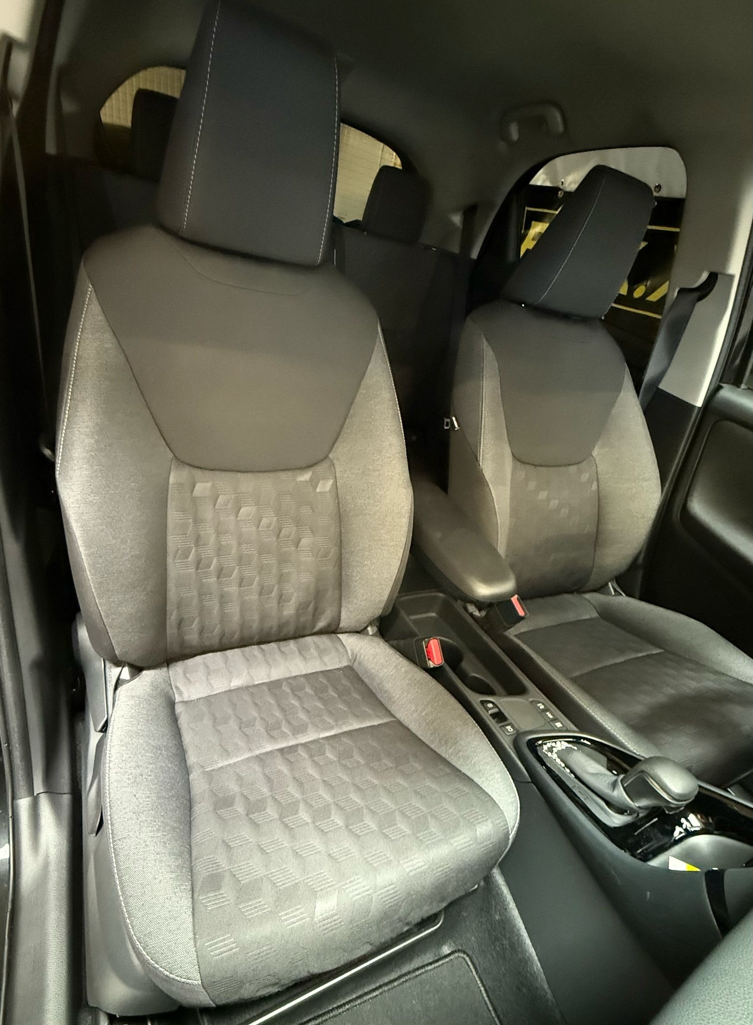 TOYOTA Yaris 1.5 Comfort e-CVT-image-3