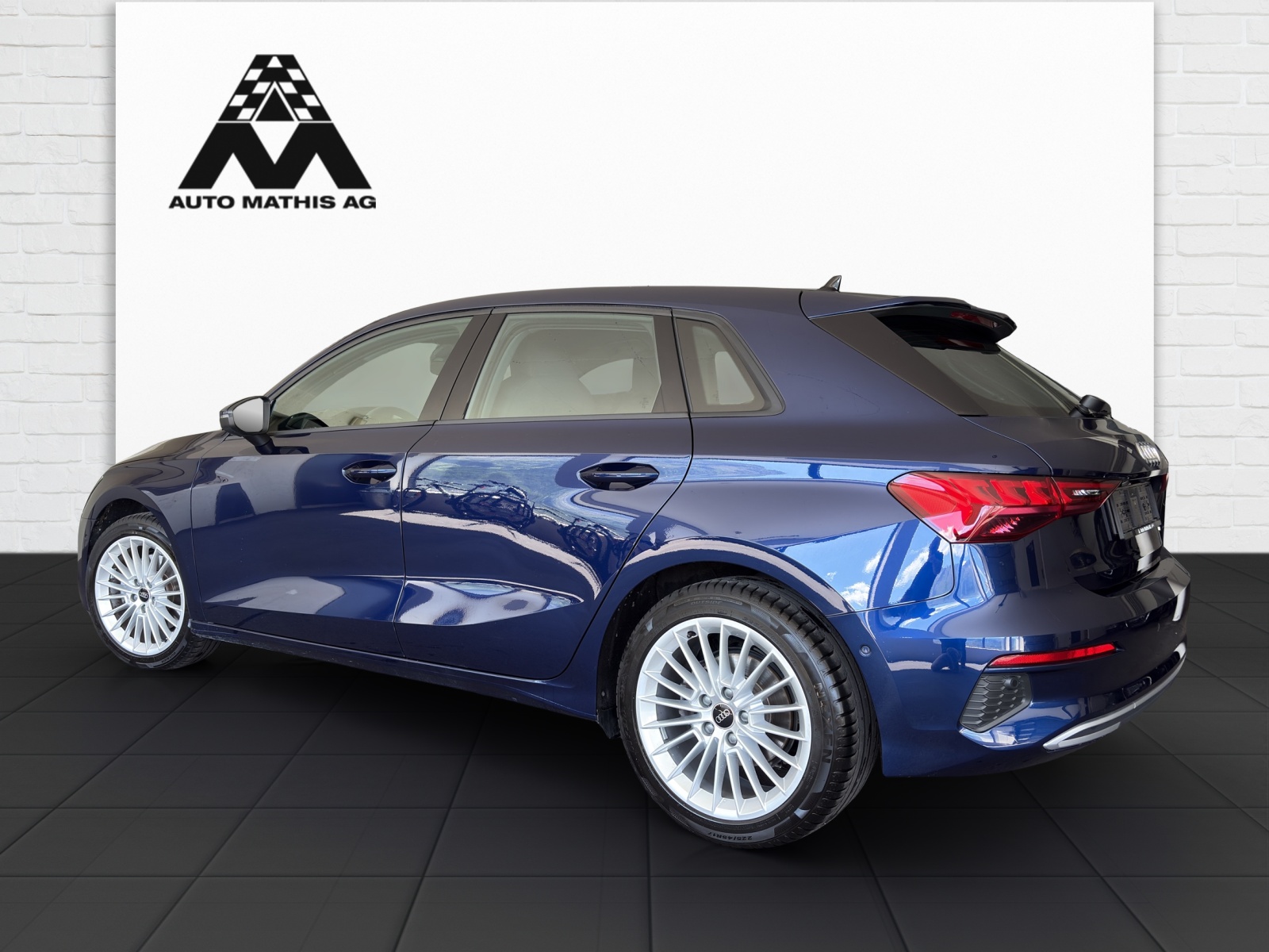 AUDI A3 Sportback 40 TDI advanced S tronic quattro-showroom-element-3
