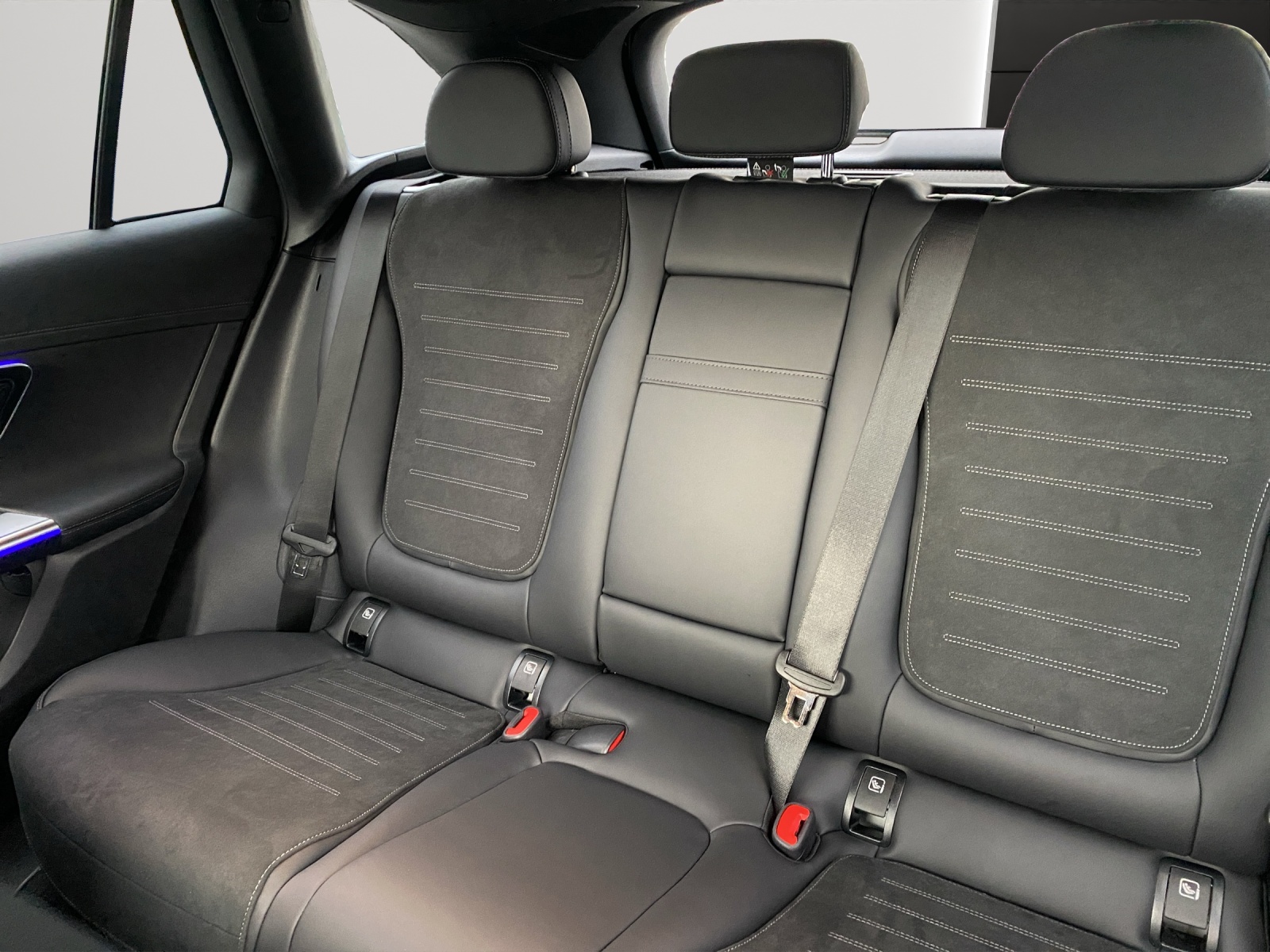 Image MERCEDES-BENZ GLC-300 GLC 300 4Matic AMG Line 9G-Tronic