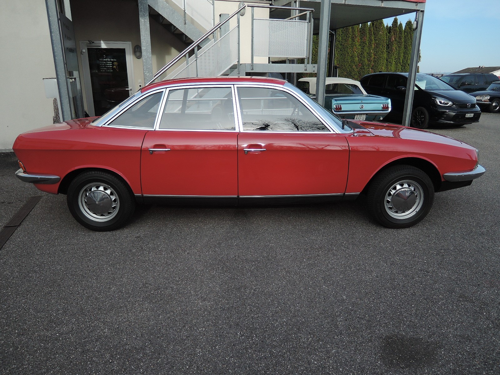 NSU RO 80-showroom-element-2
