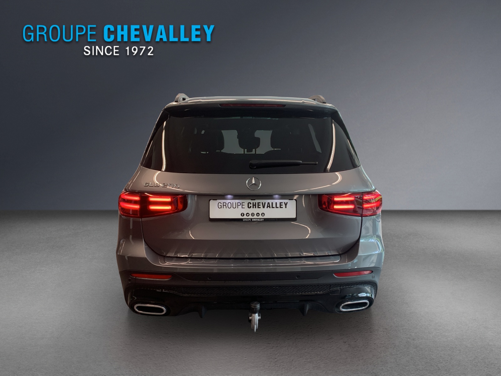MERCEDES-BENZ GLB 200 7G-Tronic-showroom-element-3