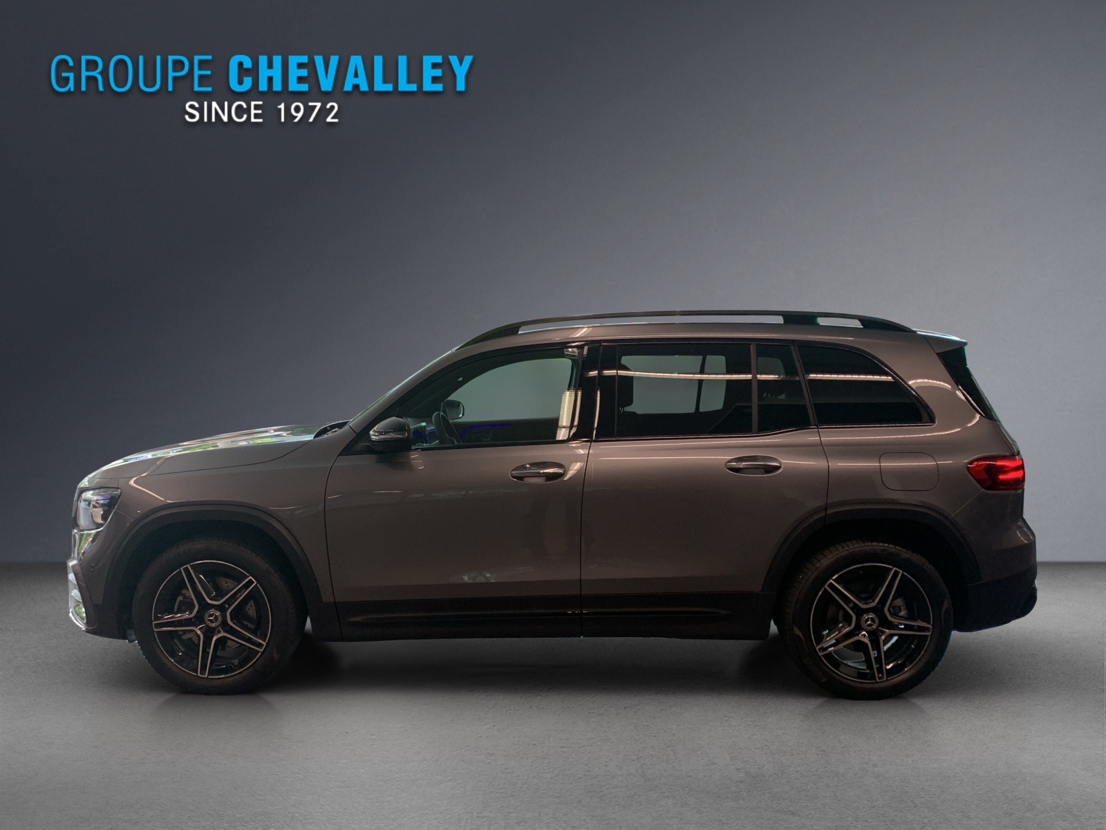 MERCEDES-BENZ GLB 200 7G-Tronic-showroom-element-1