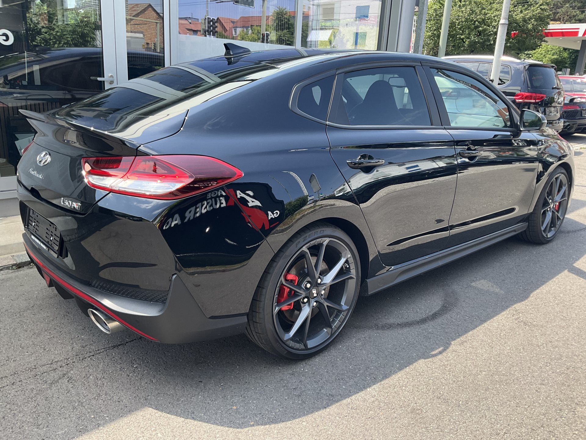 HYUNDAI i30 Fastback N PERFORMANCE *** N-SCHALENSITZE & NEUWAGEN OHNE PROBEFARTEN ***-showroom-element-3