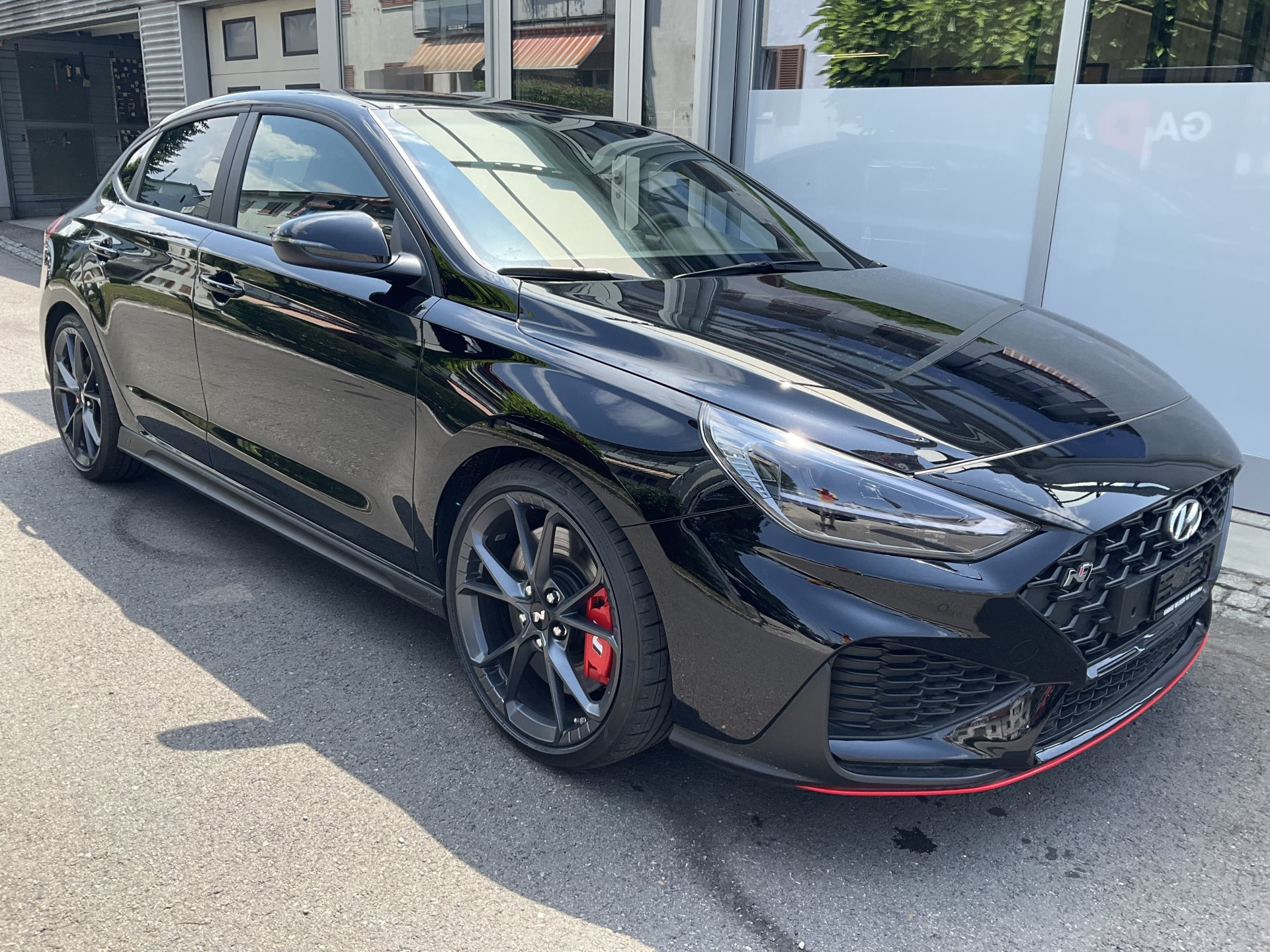 HYUNDAI i30 Fastback N PERFORMANCE *** N-SCHALENSITZE & NEUWAGEN OHNE PROBEFARTEN ***-showroom-element-2