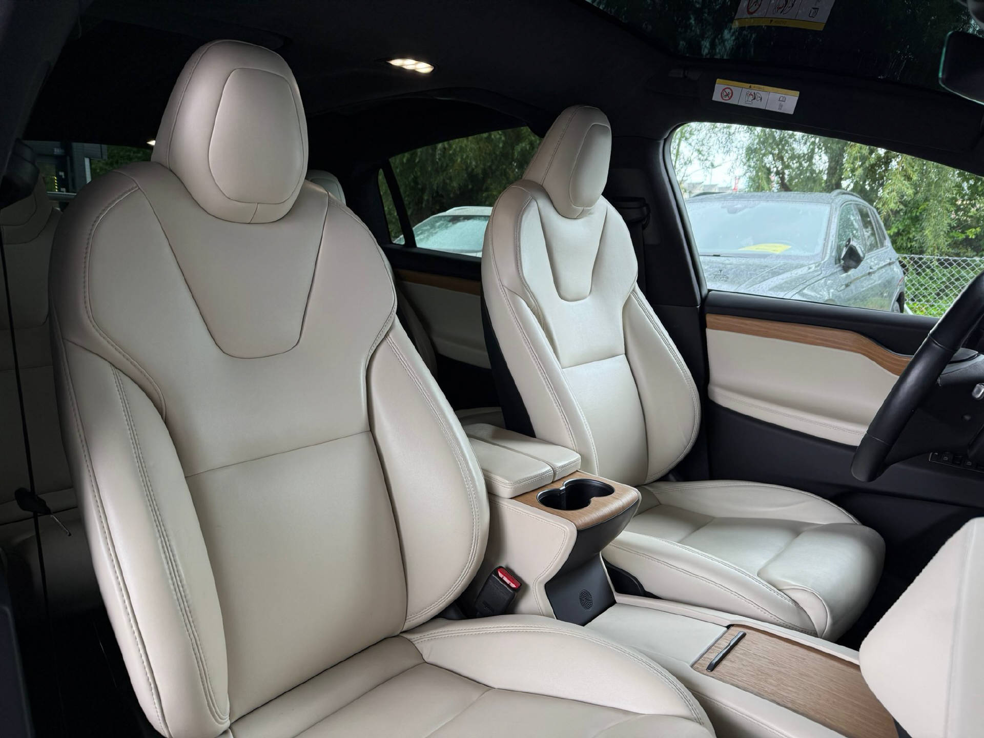 TESLA Model X Long Range-image-7