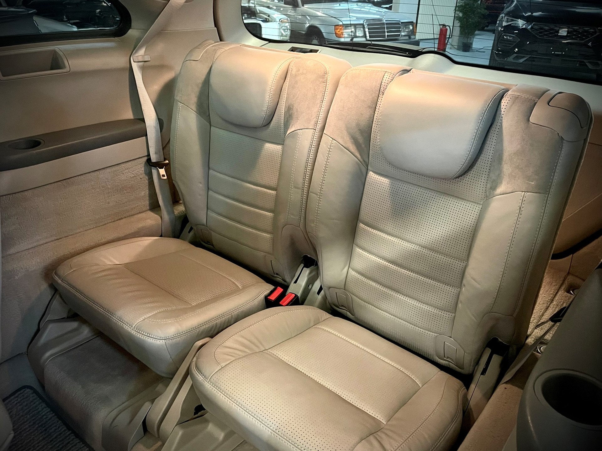 MERCEDES-BENZ R 63 AMG L 4Matic 7G-Tronic-image-11