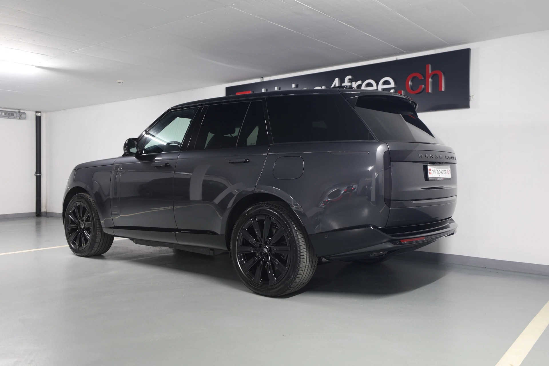 LAND ROVER Range Rover P550e Si6 PHEV Autobiography Automatic-showroom-element-2