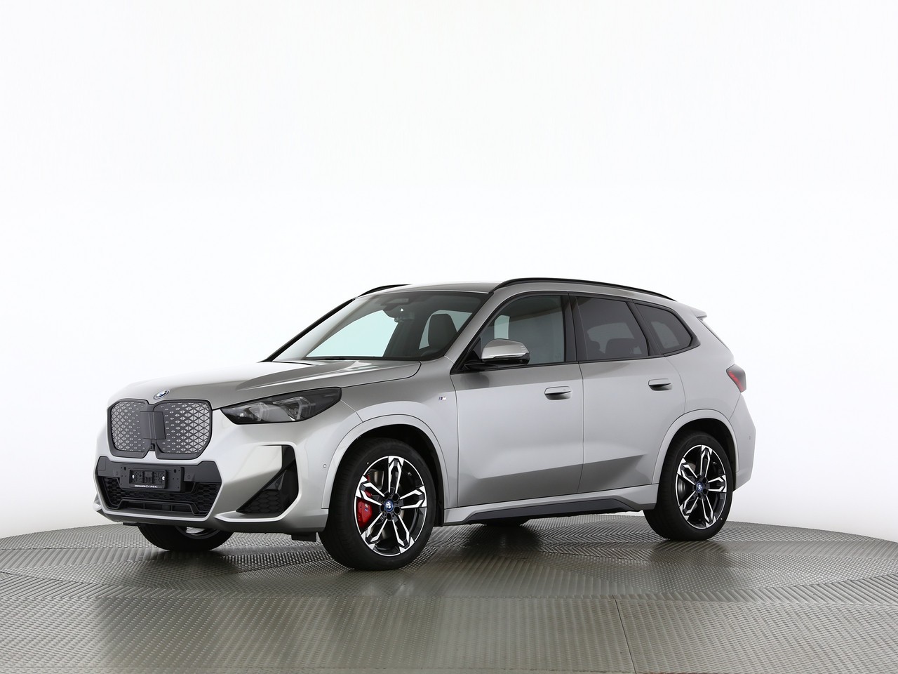 BMW iX1 xDrive 30 M Sport Pro-showroom-element-2