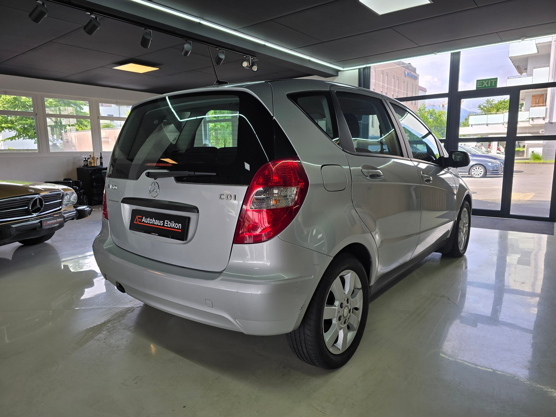 MERCEDES-BENZ A 160 CDI Classic Autotronic-image-6
