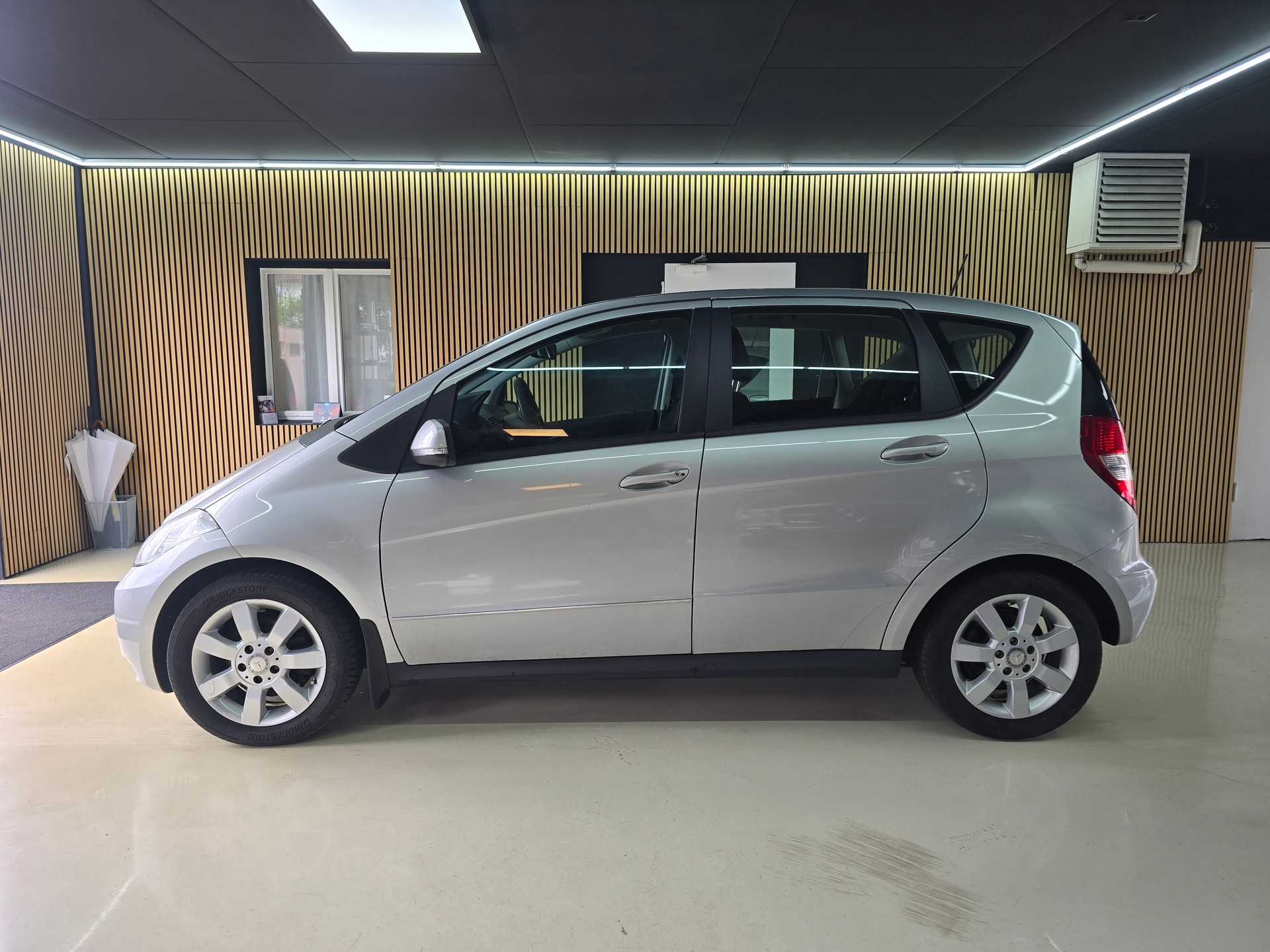 MERCEDES-BENZ A 160 CDI Classic Autotronic-showroom-element-3