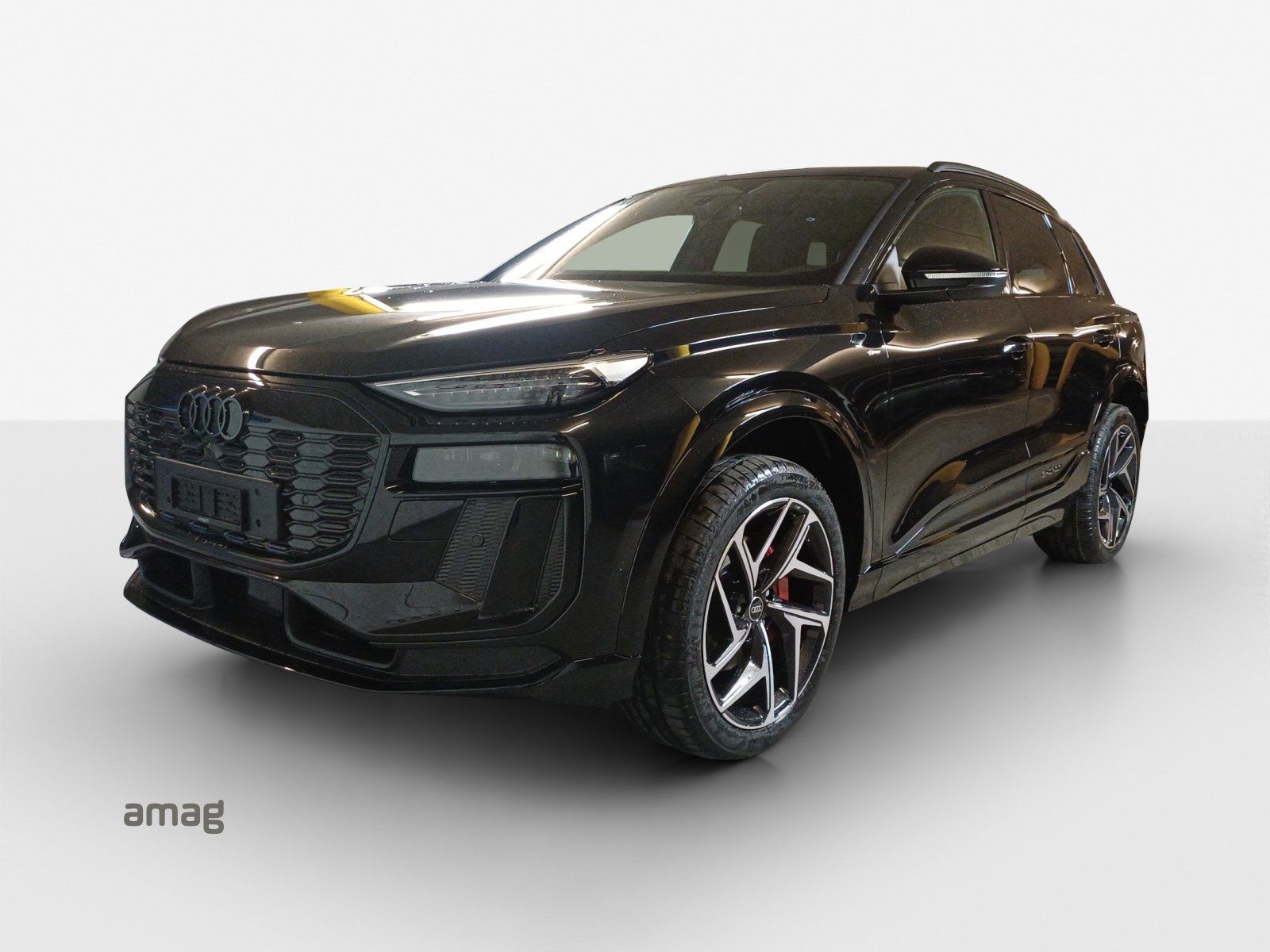 AUDI Q6 e-tron quattro