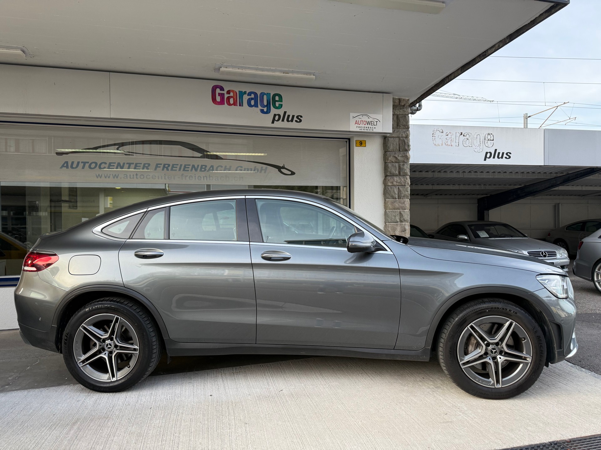 MERCEDES-BENZ GLC Coupé 300 d AMG Line 4Matic 9G-Tronic-showroom-element-3