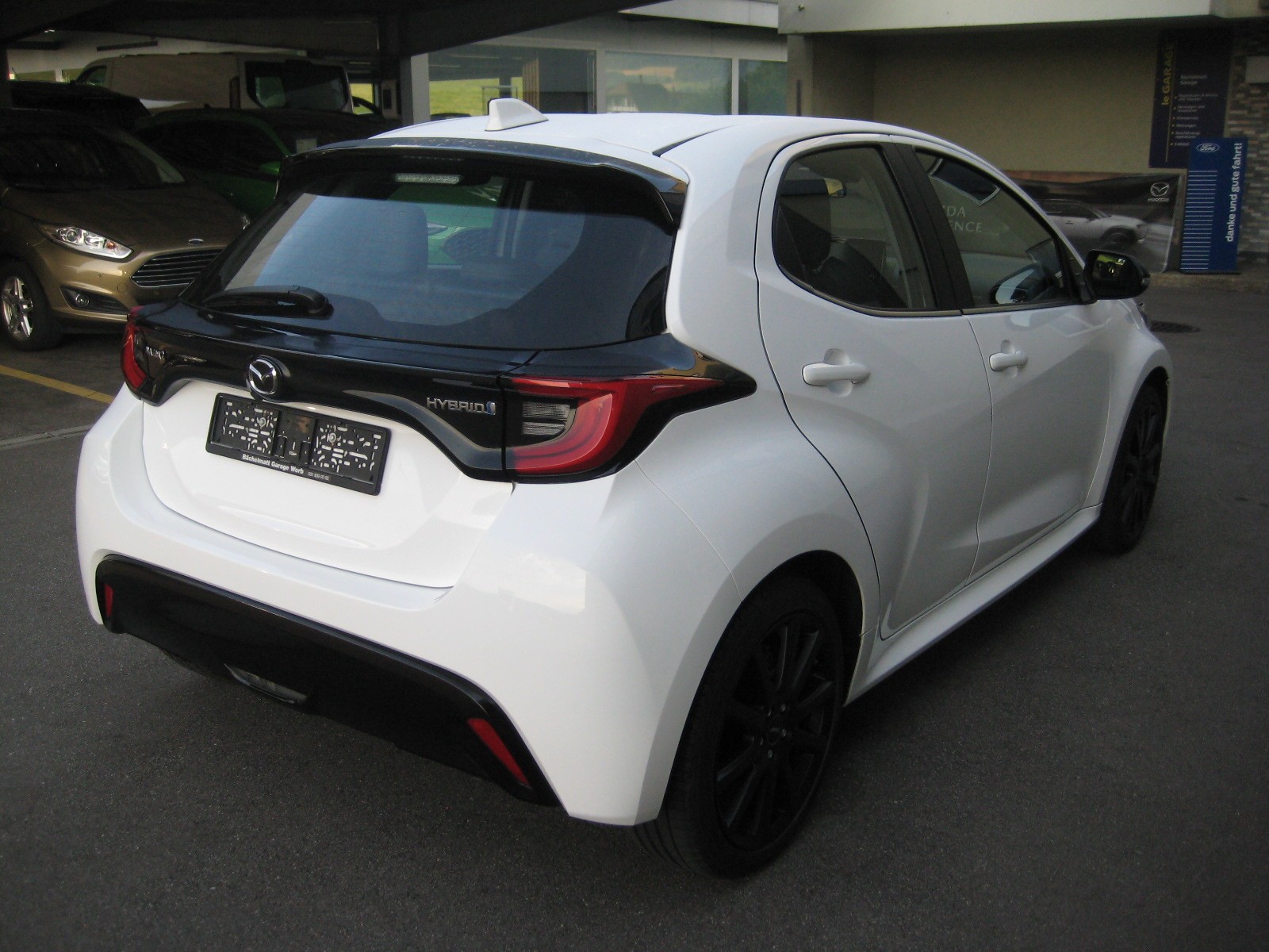 MAZDA 2 Hybrid Agile-image-3