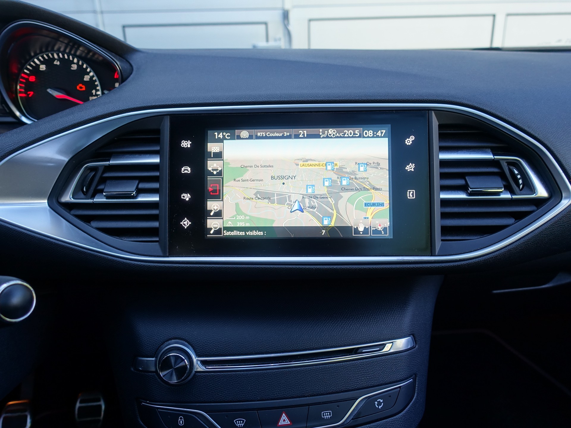 PEUGEOT 308 1.6 GTi-image-12
