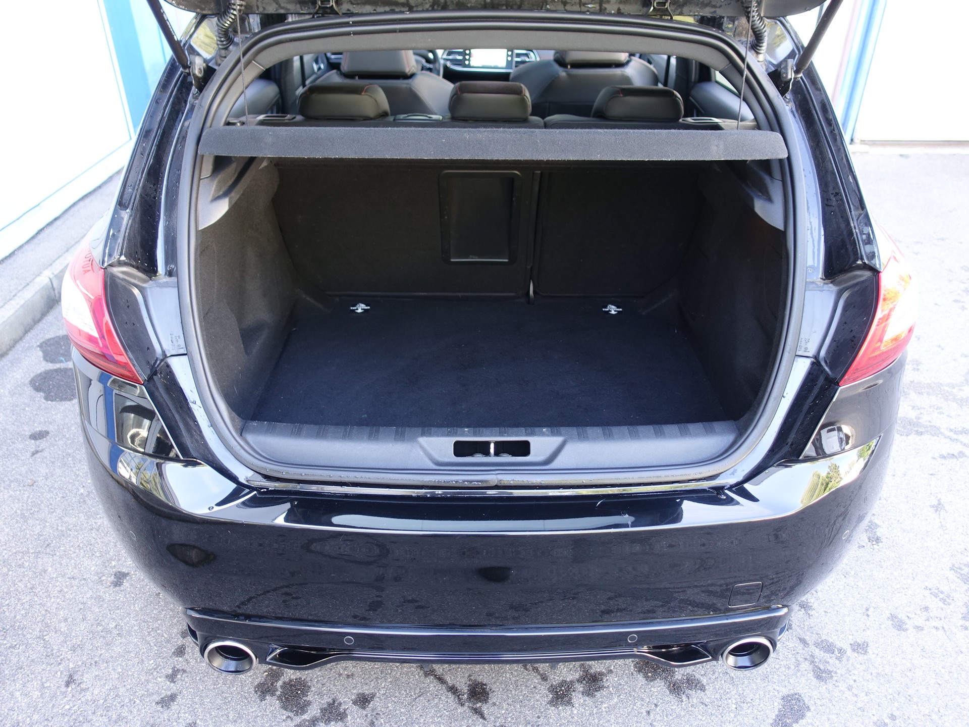 PEUGEOT 308 1.6 GTi-image-15