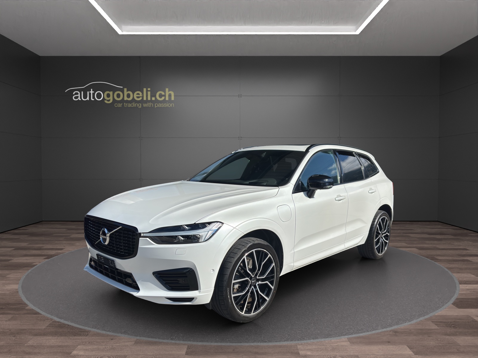 VOLVO XC60 T8 (SUV / Geländewagen) Volvo VOLVO XC60 T8 (SUV / Geländewagen)